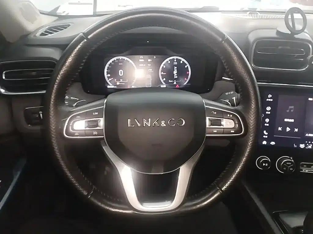 Lynk & Co 02 2019 1.5T DCT 2WD Pro Edition (China VI Emission Standard) — миниатюра 11