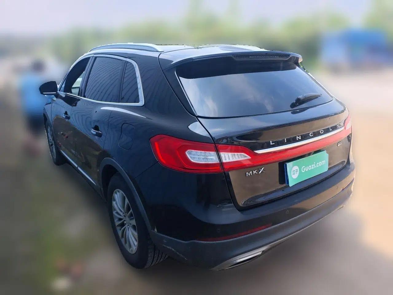 Lincoln MKX 2015 2.0T Four-Wheel Drive Luxury Edition — миниатюра 4