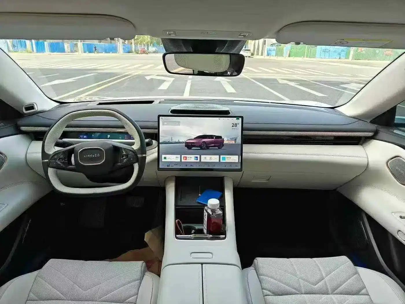 Lynk & Co 10 2025 240 AWD Ultra — миниатюра 5