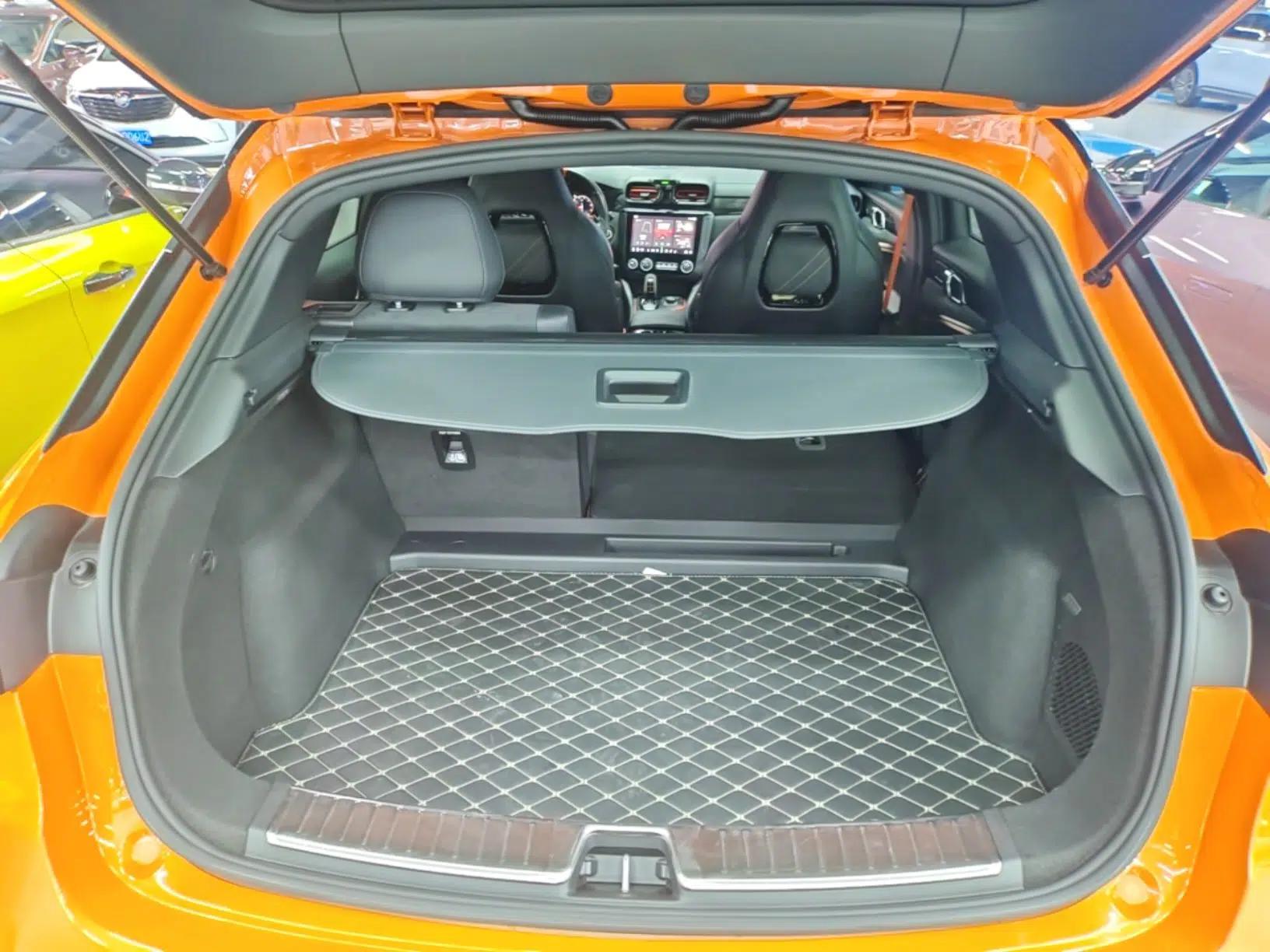 Lynk & Co 02 Hatchback 2021 2.0TD Halo — миниатюра 22