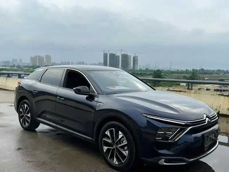 The Versailles C5 X 2024 1.6T: An Extraordinary Force — миниатюра 3