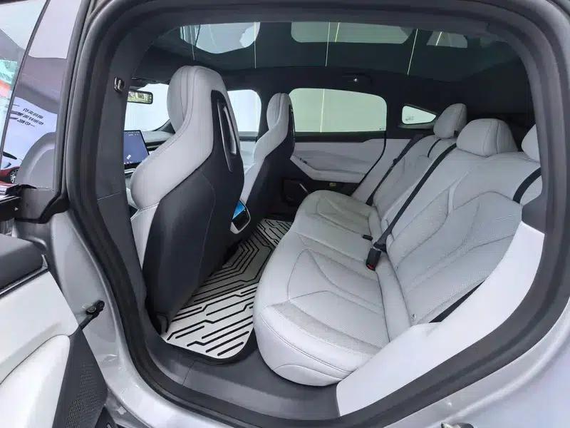 XPeng P7 2025 750 AWD High Performance Ultra — миниатюра 10