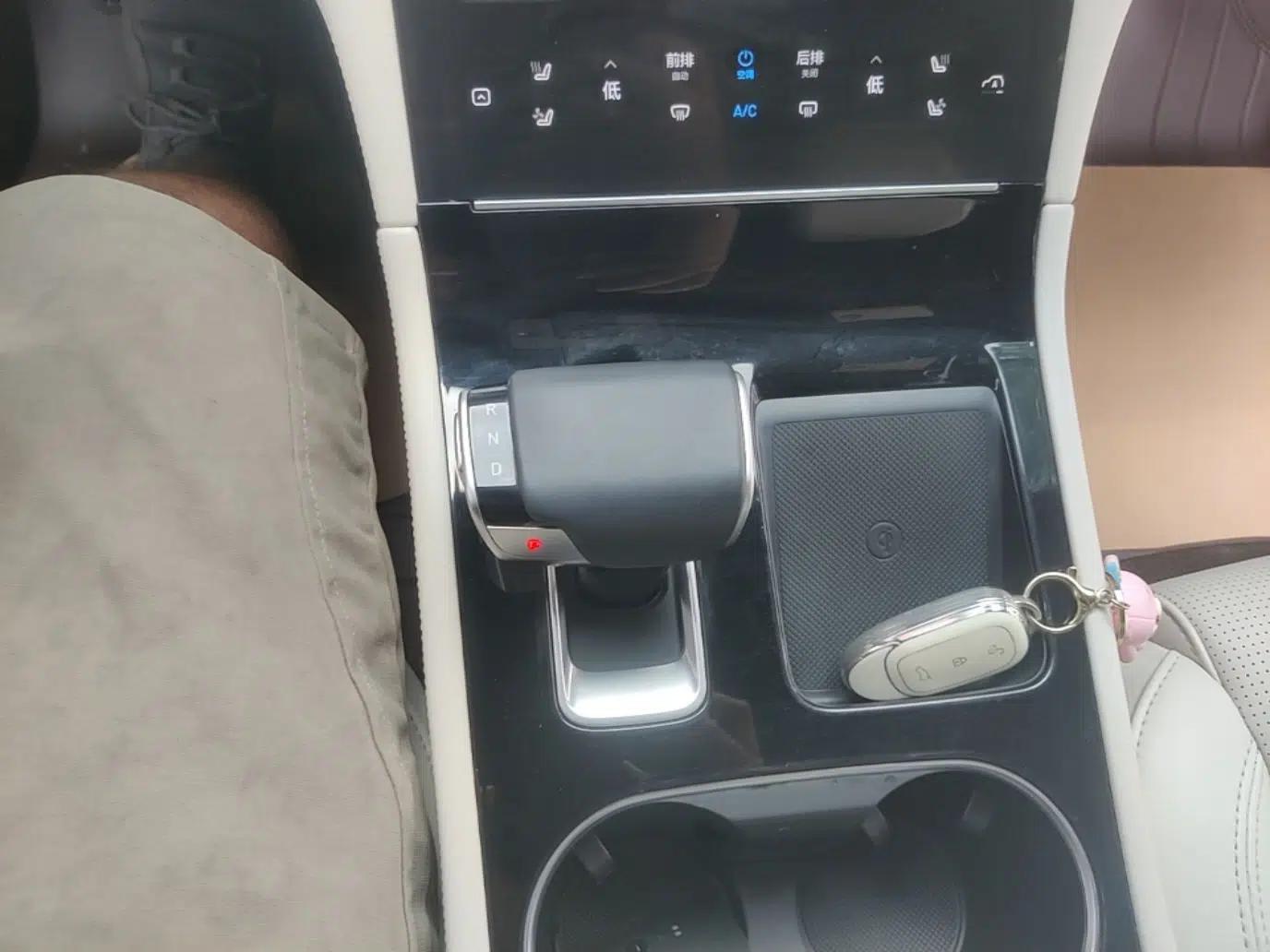 Li Auto ONE 2021 Extended-Range 6-Seater Version — миниатюра 16
