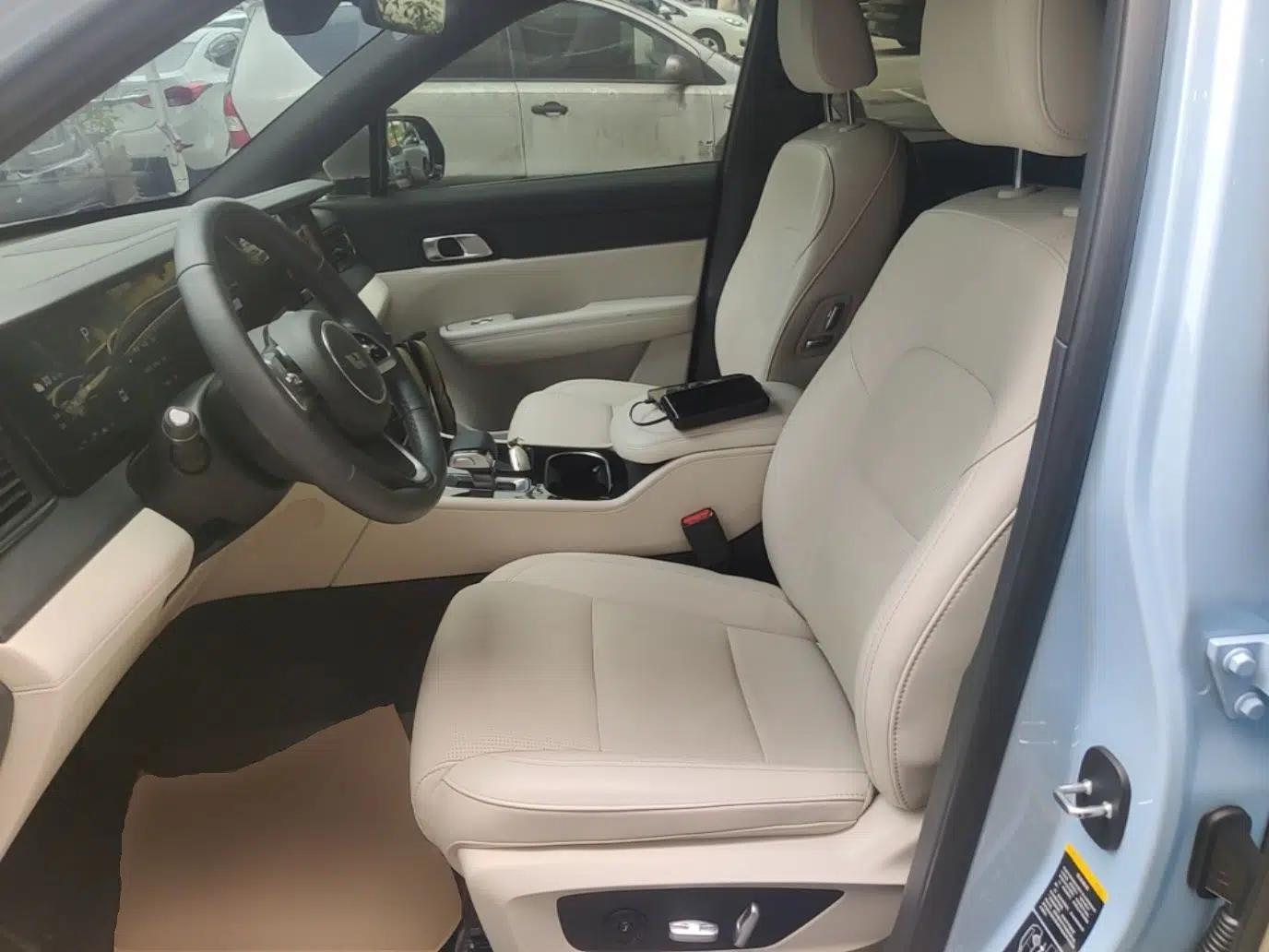 Li Auto ONE 2021 Extended-Range 6-Seater Version — миниатюра 17