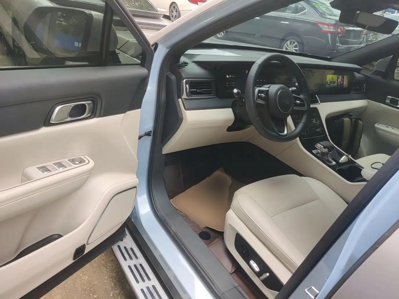 Li Auto ONE 2021 Extended-Range 6-Seater Version — миниатюра 18