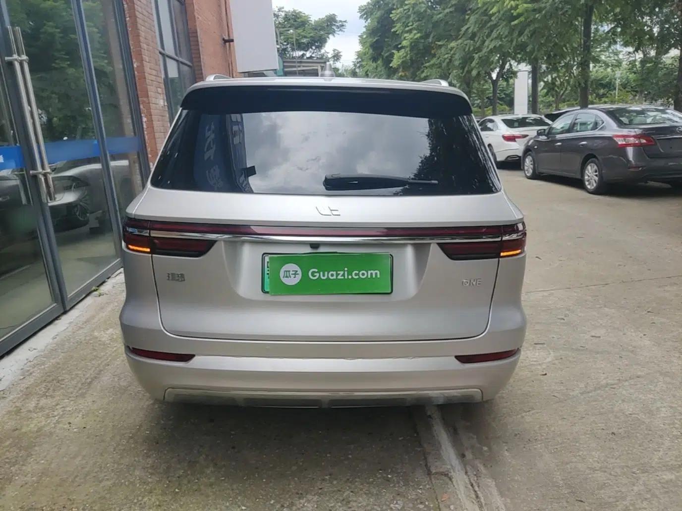 Li Auto ONE 2021 Extended-Range 6-Seater Version — миниатюра 5