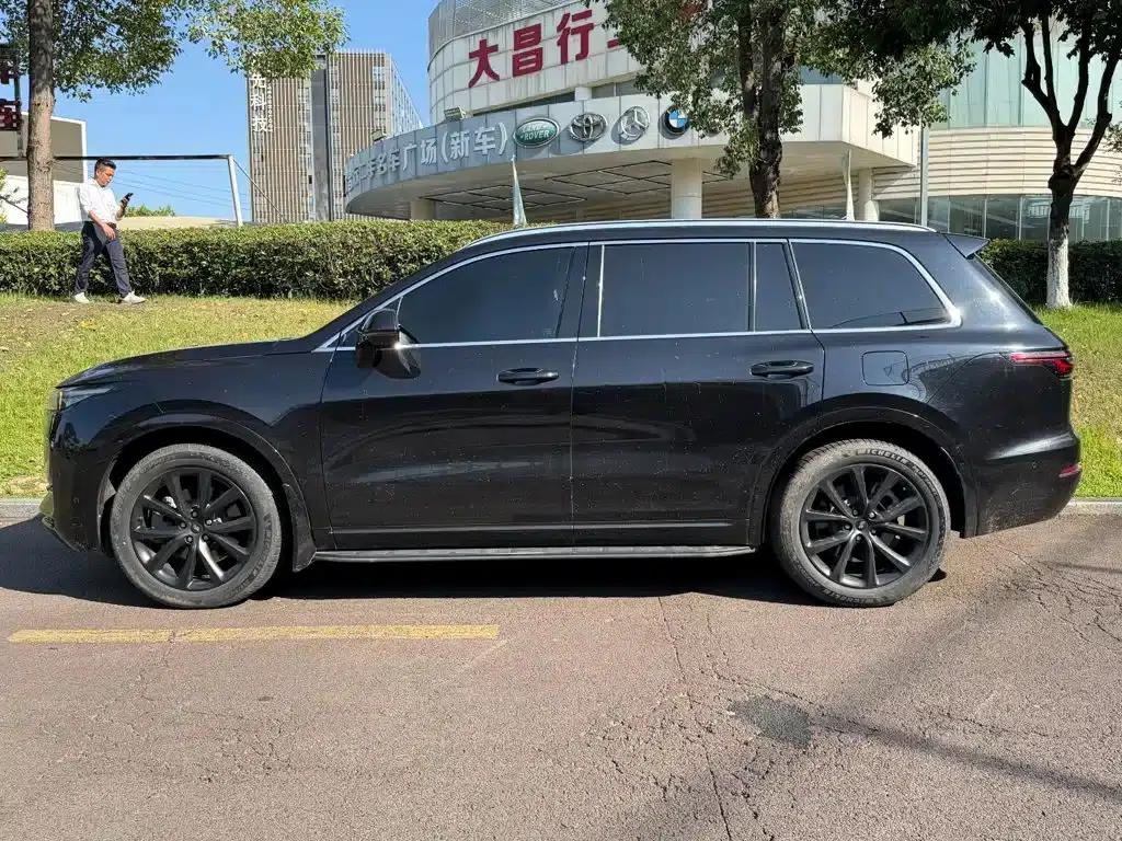 Li Auto ONE 2021 Extended Range 6-Seater — миниатюра 3