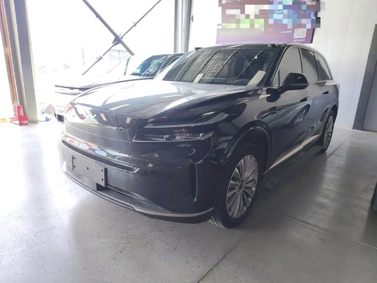 ONVO Luxeed L90 2025 Model—Ultra Six-Seater Version — миниатюра 1