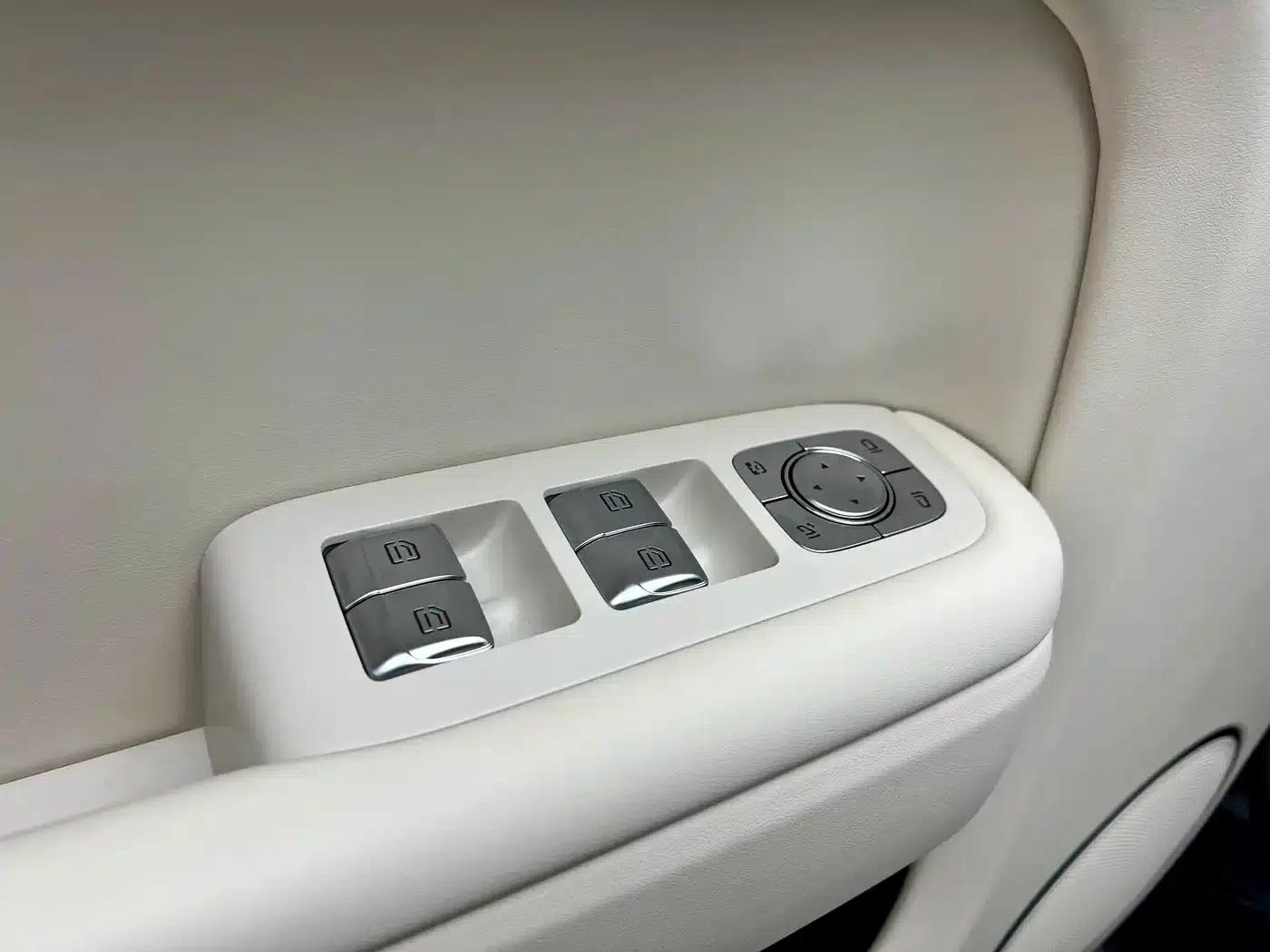 Li Auto L7 2024 MAX — миниатюра 19