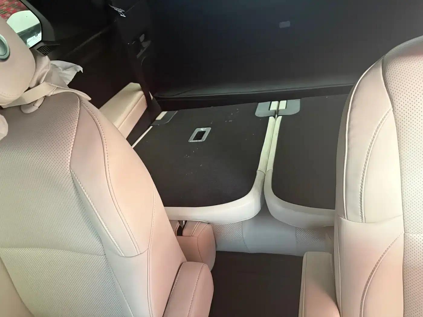 Li Auto L8 2023 Pro — миниатюра 9