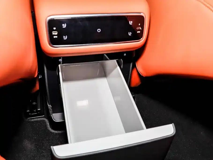 Li Auto L8 2025 Max Smart Renewal Edition — миниатюра 23