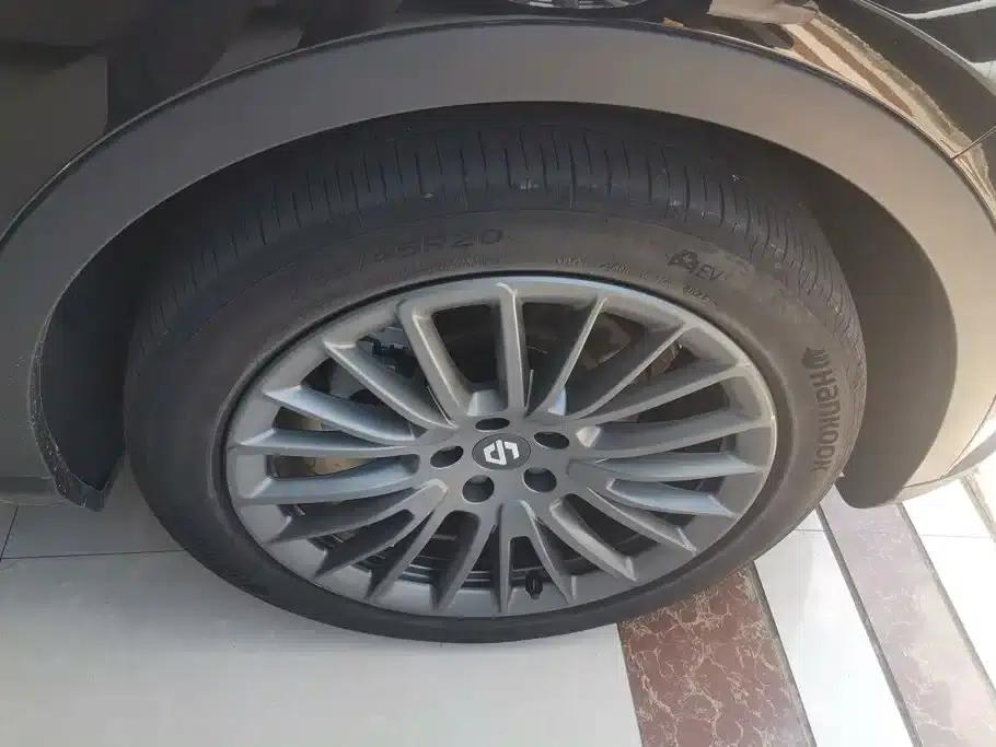 Leapmotor C11 2023 Pure Electric 500 Smart Edition — миниатюра 6