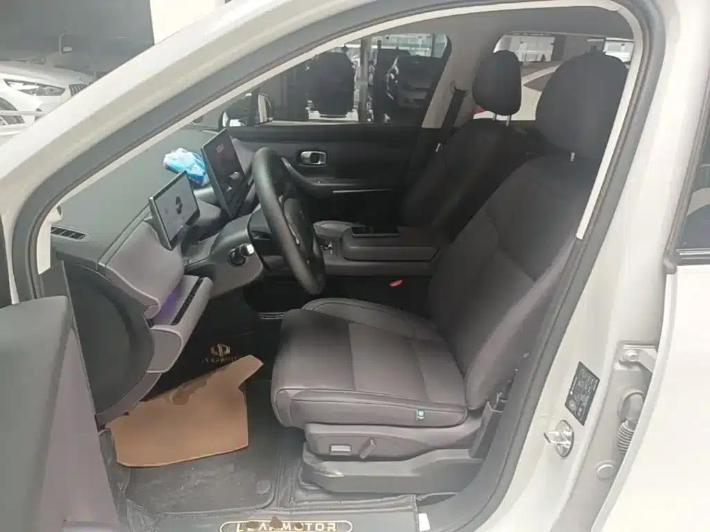 Leapmotor C10 2024 Model 530 Smart Edition — миниатюра 15