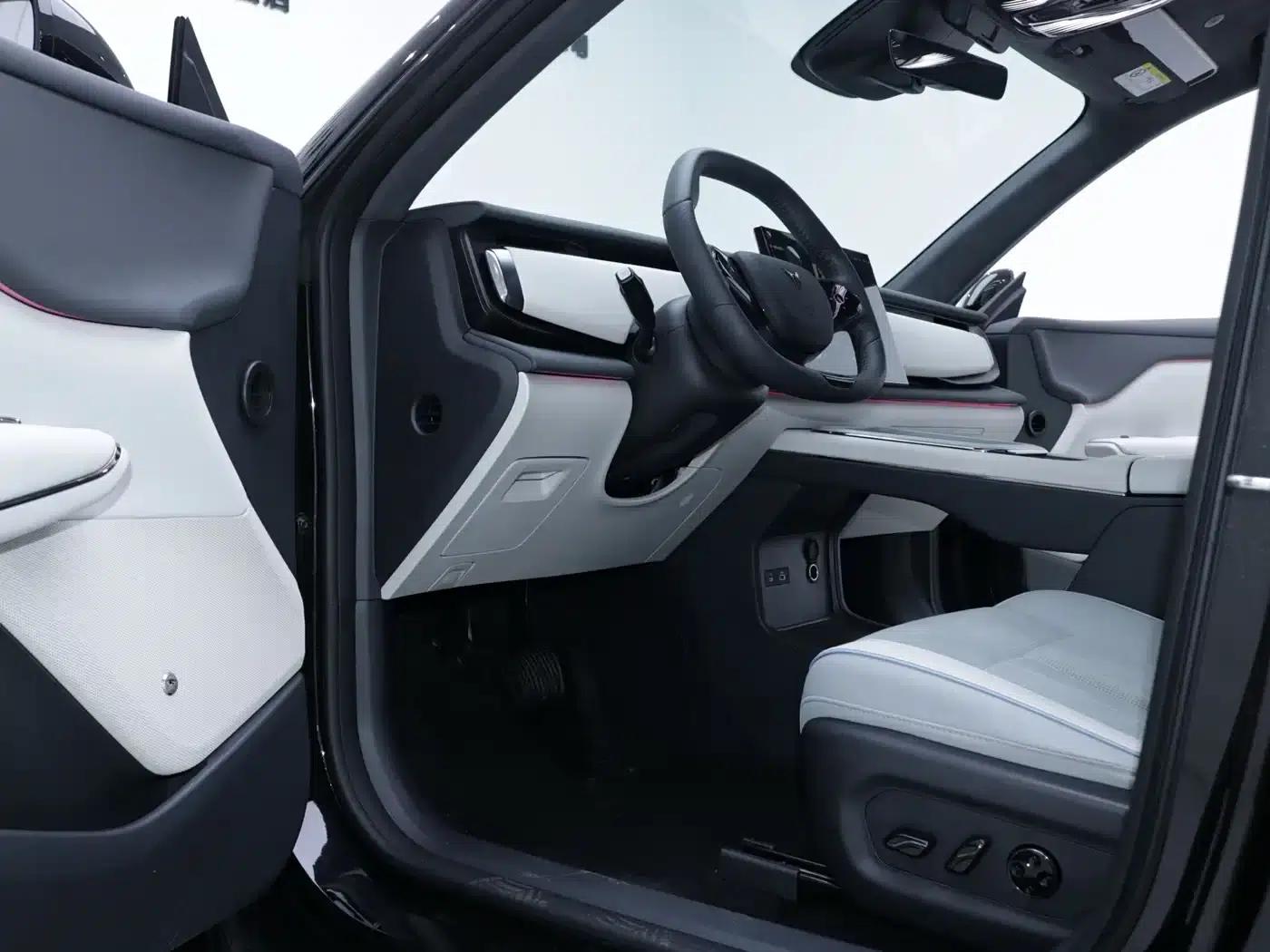 Voyah 2024 Long Range Supercharging Edition — миниатюра 4