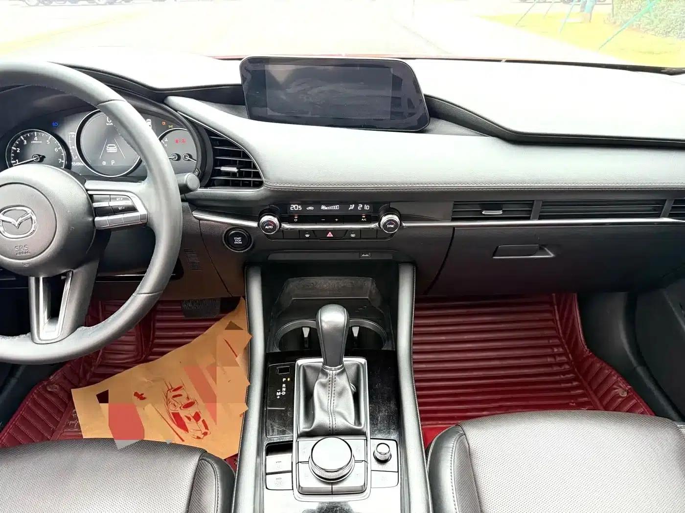 Mazda3 Axela 2021 2.0L Automatic Premium Edition — миниатюра 11