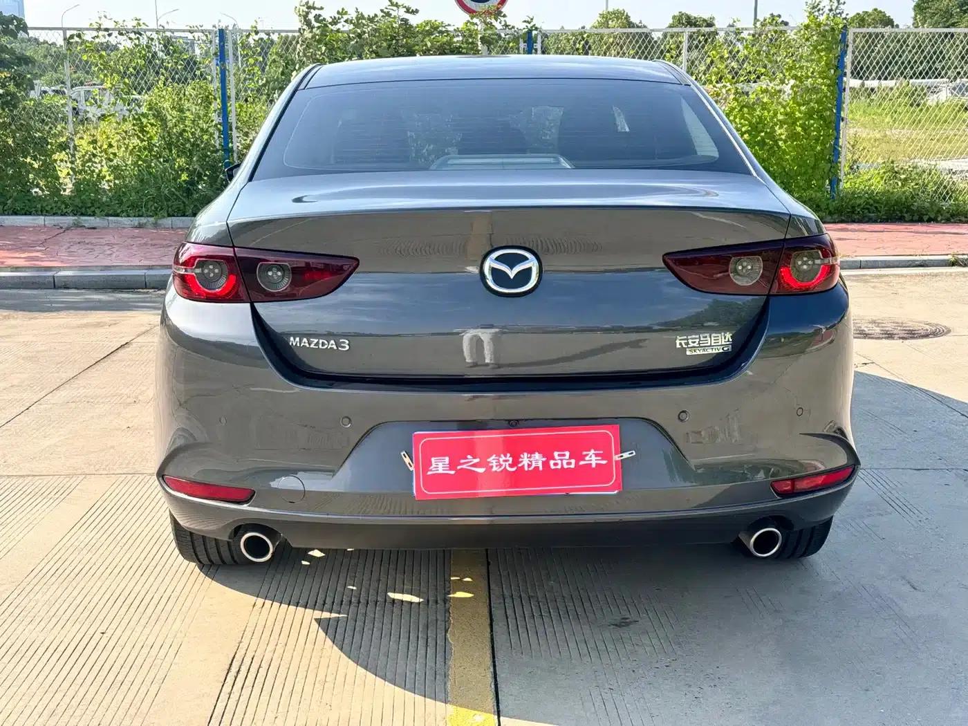 Mazda3 Axela 2023 2.0L Automatic Premium Edition — миниатюра 6