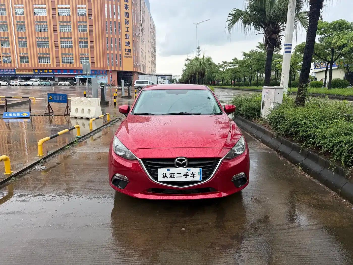 Mazda3 Axela 2014 Sedan 1.5L Automatic Comfort — миниатюра 2