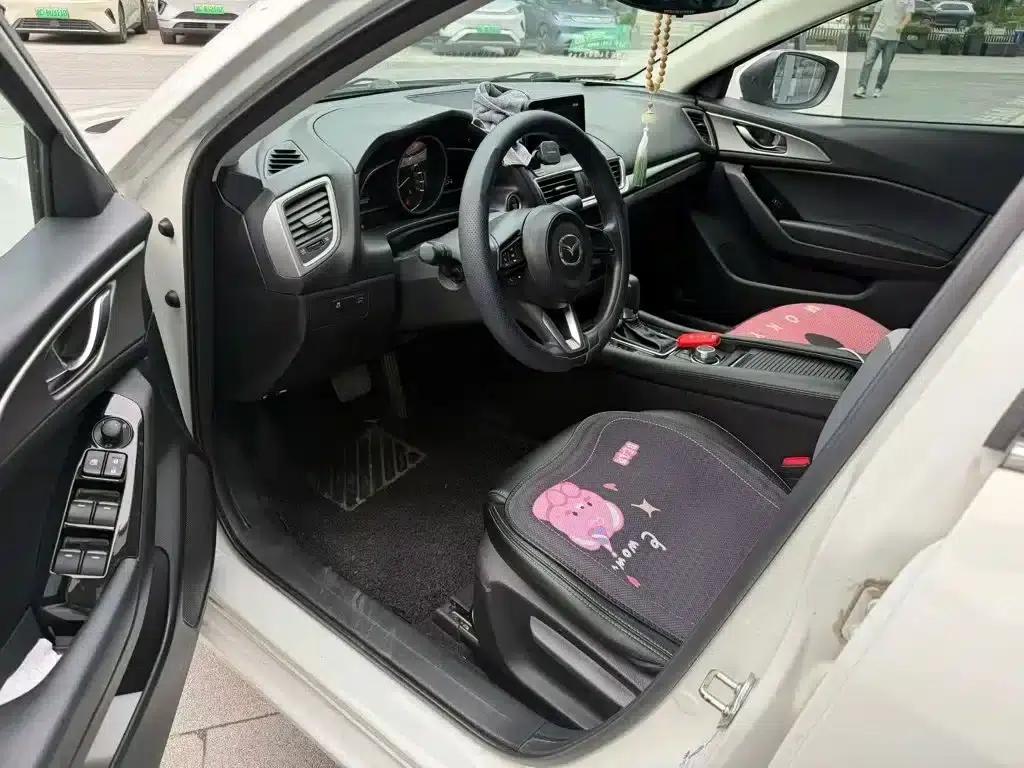 Mazda3 Axela 2019 Cloud Control Edition Sedan 1.5L Automatic Luxury Model (National V Emission Standard) — миниатюра 4