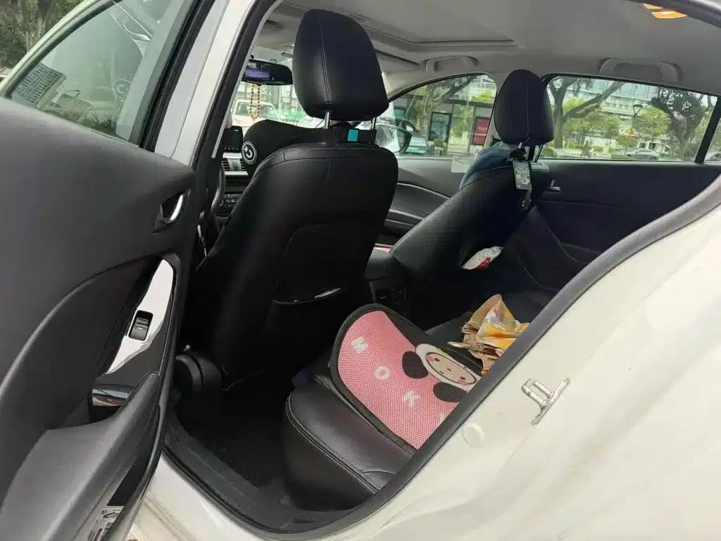 Mazda3 Axela 2019 Cloud Control Edition Sedan 1.5L Automatic Luxury Model (National V Emission Standard) — миниатюра 5