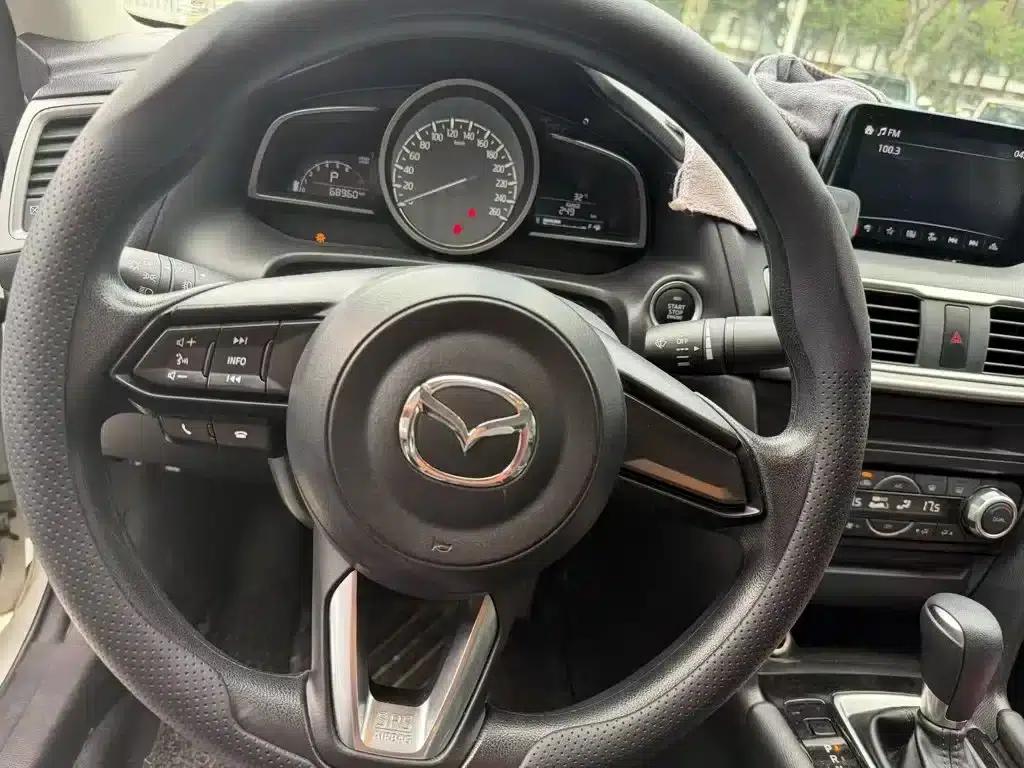 Mazda3 Axela 2019 Cloud Control Edition Sedan 1.5L Automatic Luxury Model (National V Emission Standard) — миниатюра 6