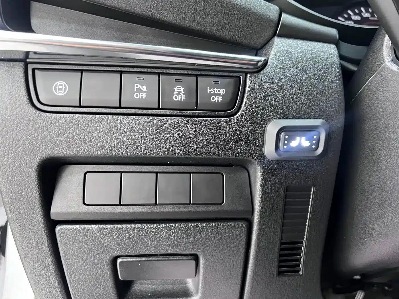 Mazda3 Axela 2021 2.0L Automatic Premium Edition — миниатюра 11