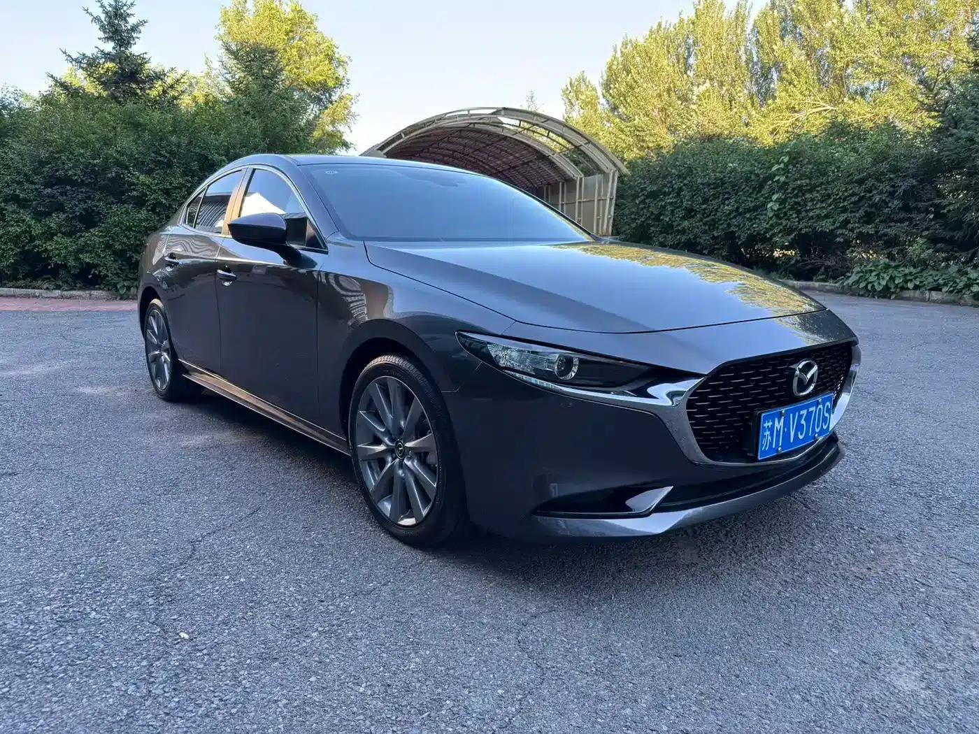 Mazda3 Axela 2023 2.0L Automatic Premium Edition — миниатюра 3