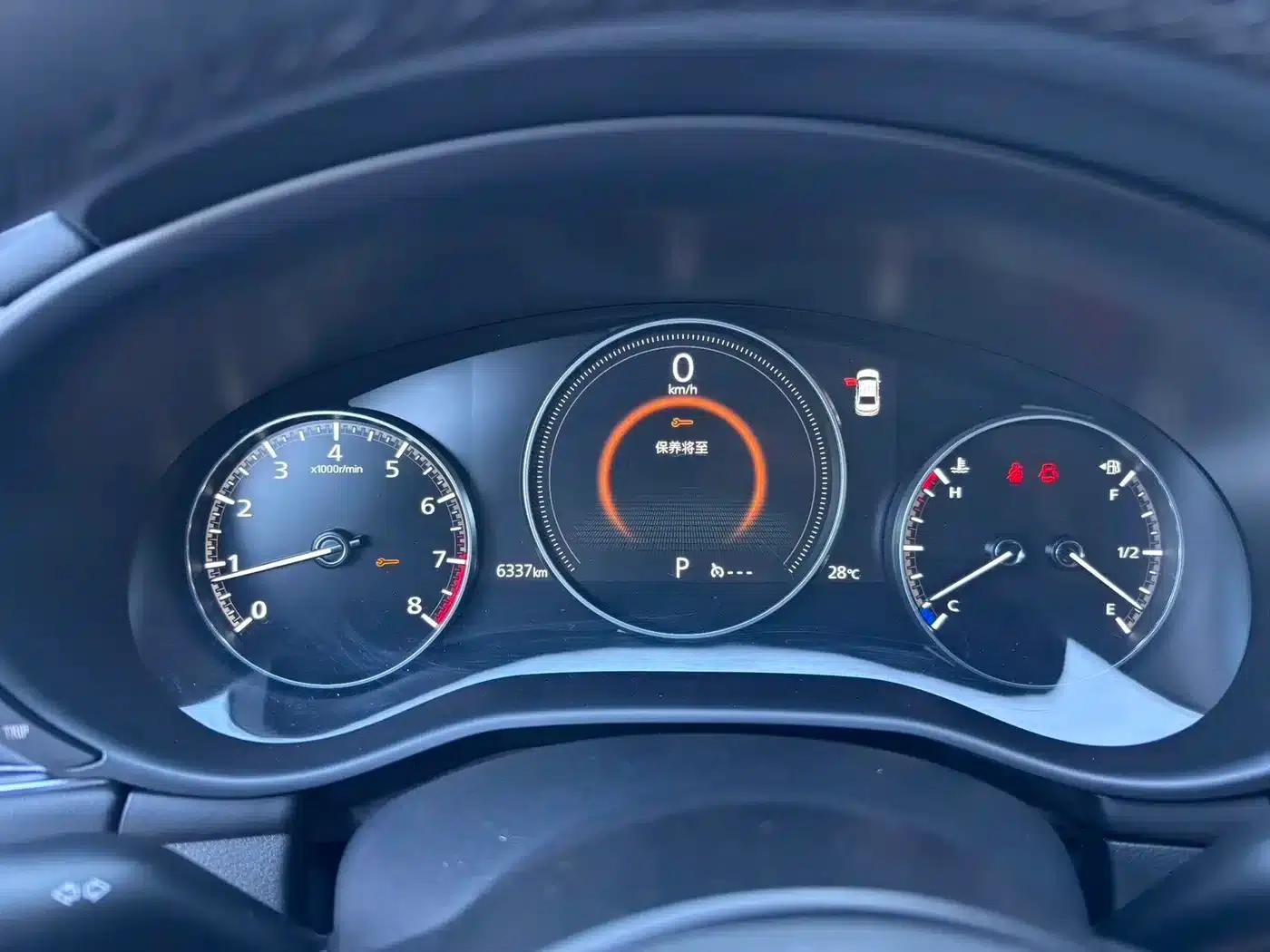 Mazda3 Axela 2023 2.0L Automatic Premium Edition — миниатюра 4