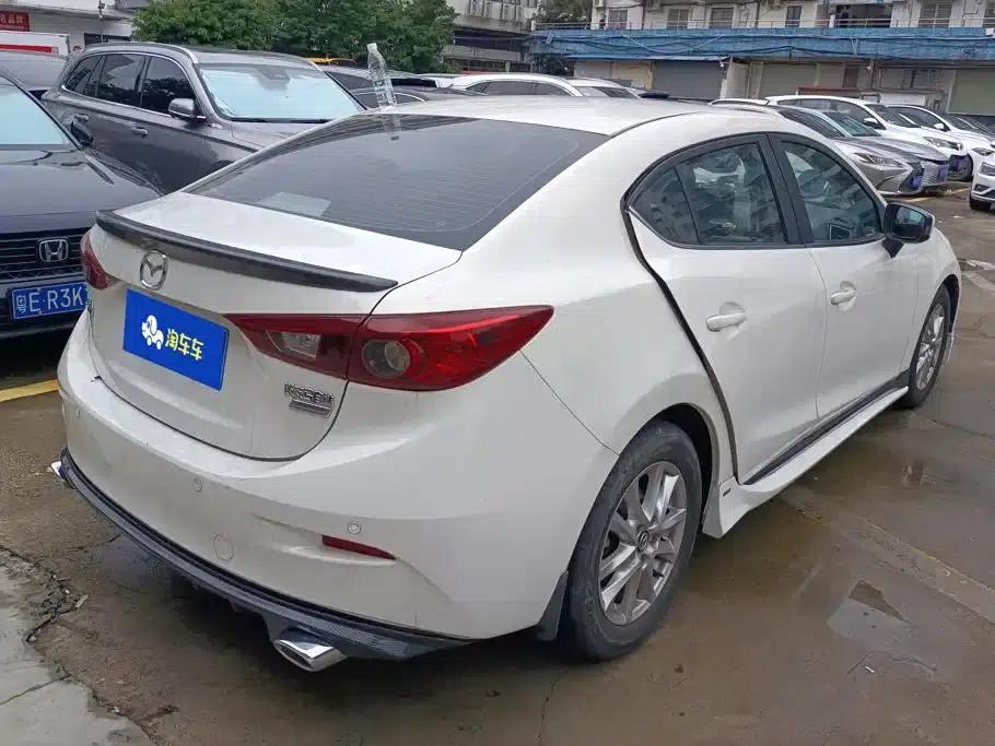 Mazda3 Axela 2016 Sedan 1.5L Automatic Comfort — миниатюра 3