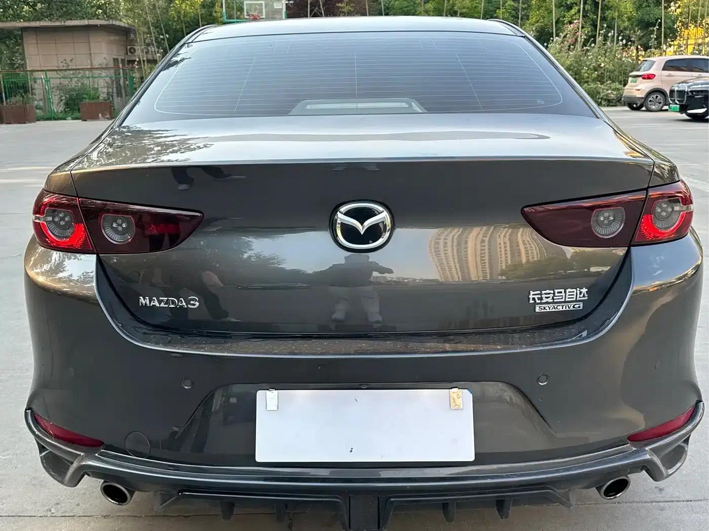 Mazda3 Axela 2023 2.0L Automatic Premium Edition — миниатюра 5