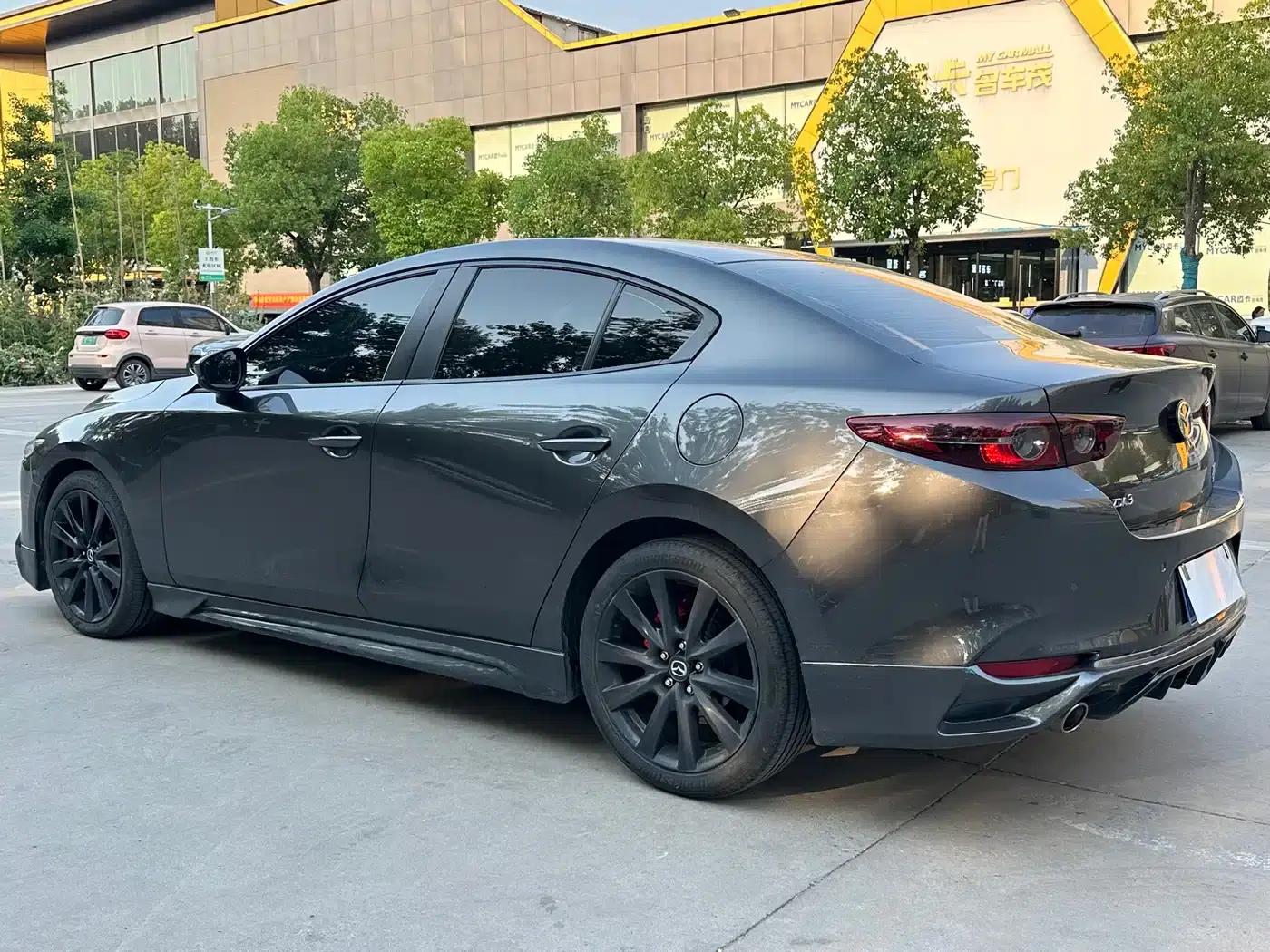 Mazda3 Axela 2023 2.0L Automatic Premium Edition — миниатюра 7