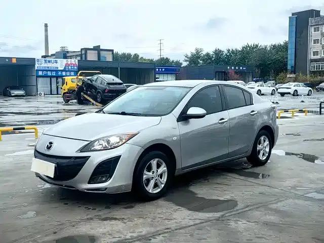 Mazda 3 Axela 2011 Sedan 1.6L Automatic Comfort