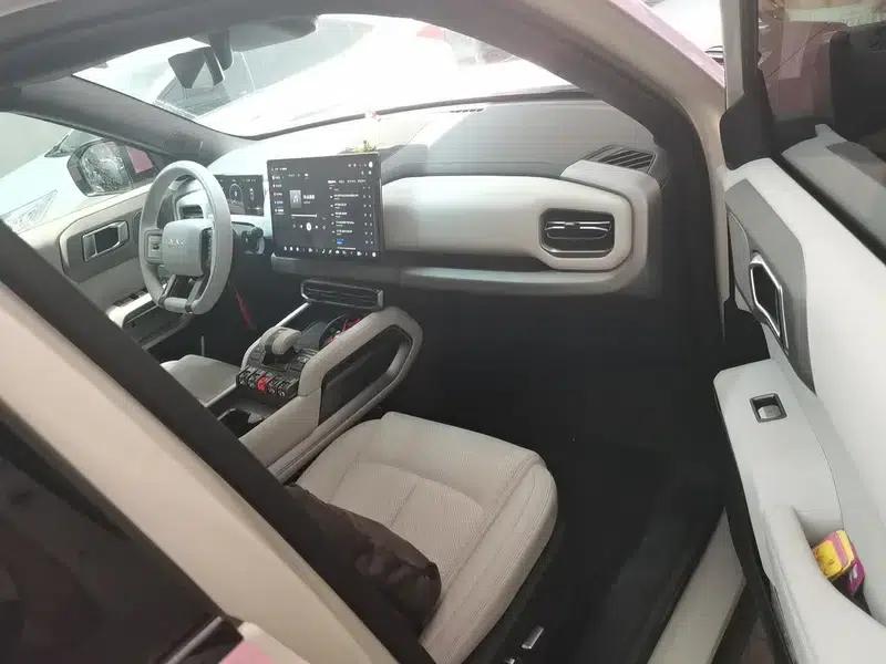 Titanium 3 2025 Model 501KM Rear-Wheel Drive Max Edition — миниатюра 8