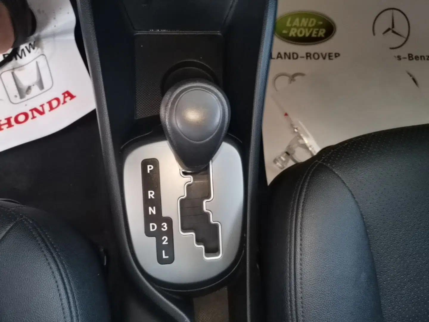 Kia K2 2015 Sedan 1.4L Automatic GLS — миниатюра 16