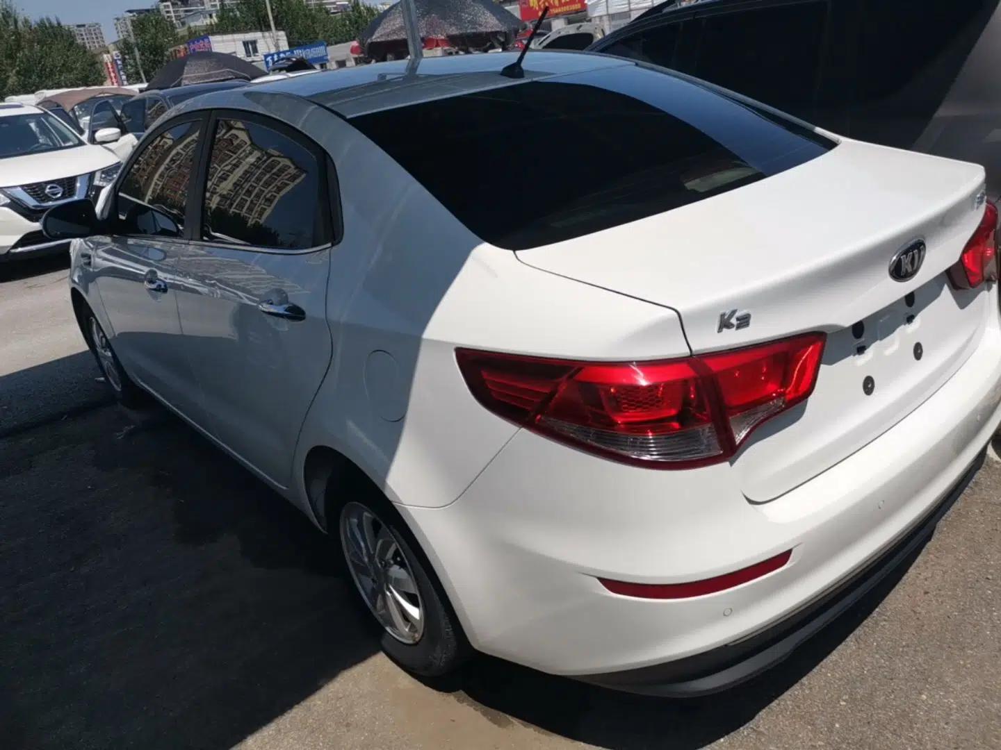 Kia K2 2015 Sedan 1.4L Automatic GLS — миниатюра 4