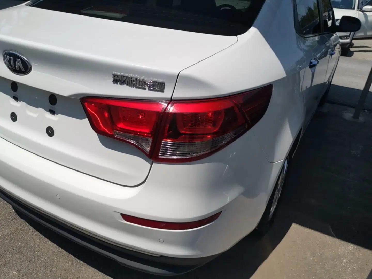 Kia K2 2015 Sedan 1.4L Automatic GLS — миниатюра 9