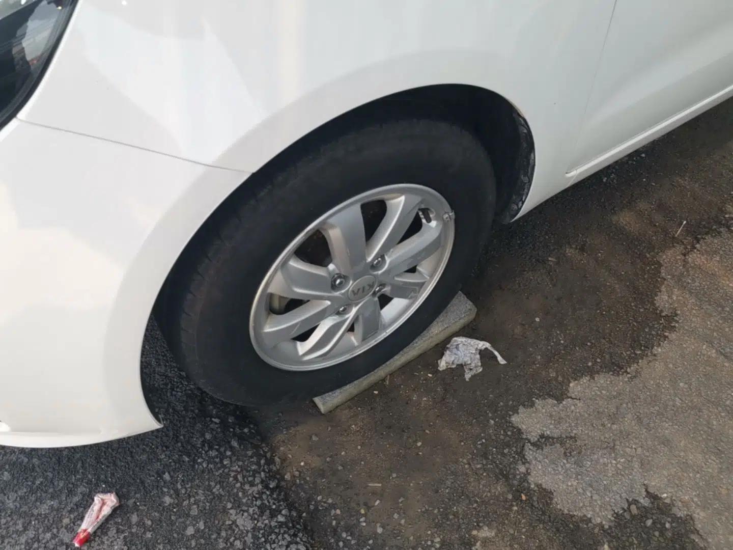 Kia K2 2015 Sedan 1.4L Automatic GLS — миниатюра 10