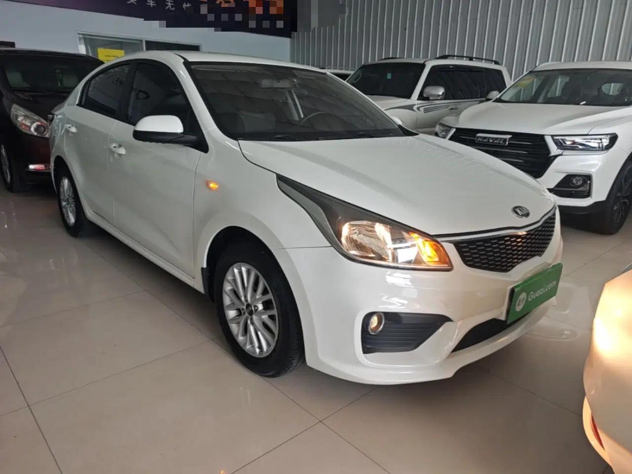 Kia K2 2017 Sedan 1.4L Automatic GLS — миниатюра 3