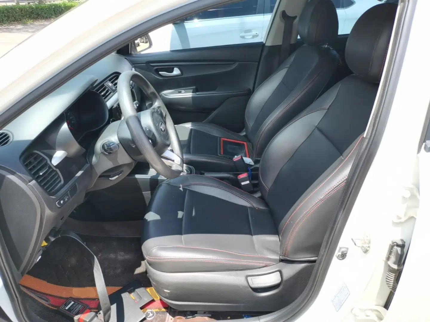 Kia K2 2017 Sedan 1.4L Automatic GLS — миниатюра 17