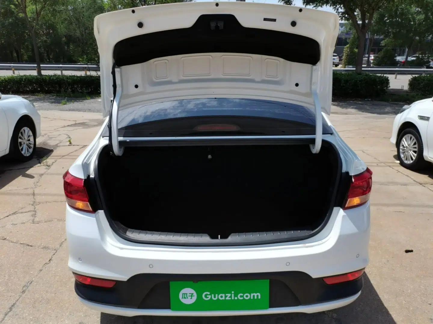 Kia K2 2017 Sedan 1.4L Automatic GLS — миниатюра 22