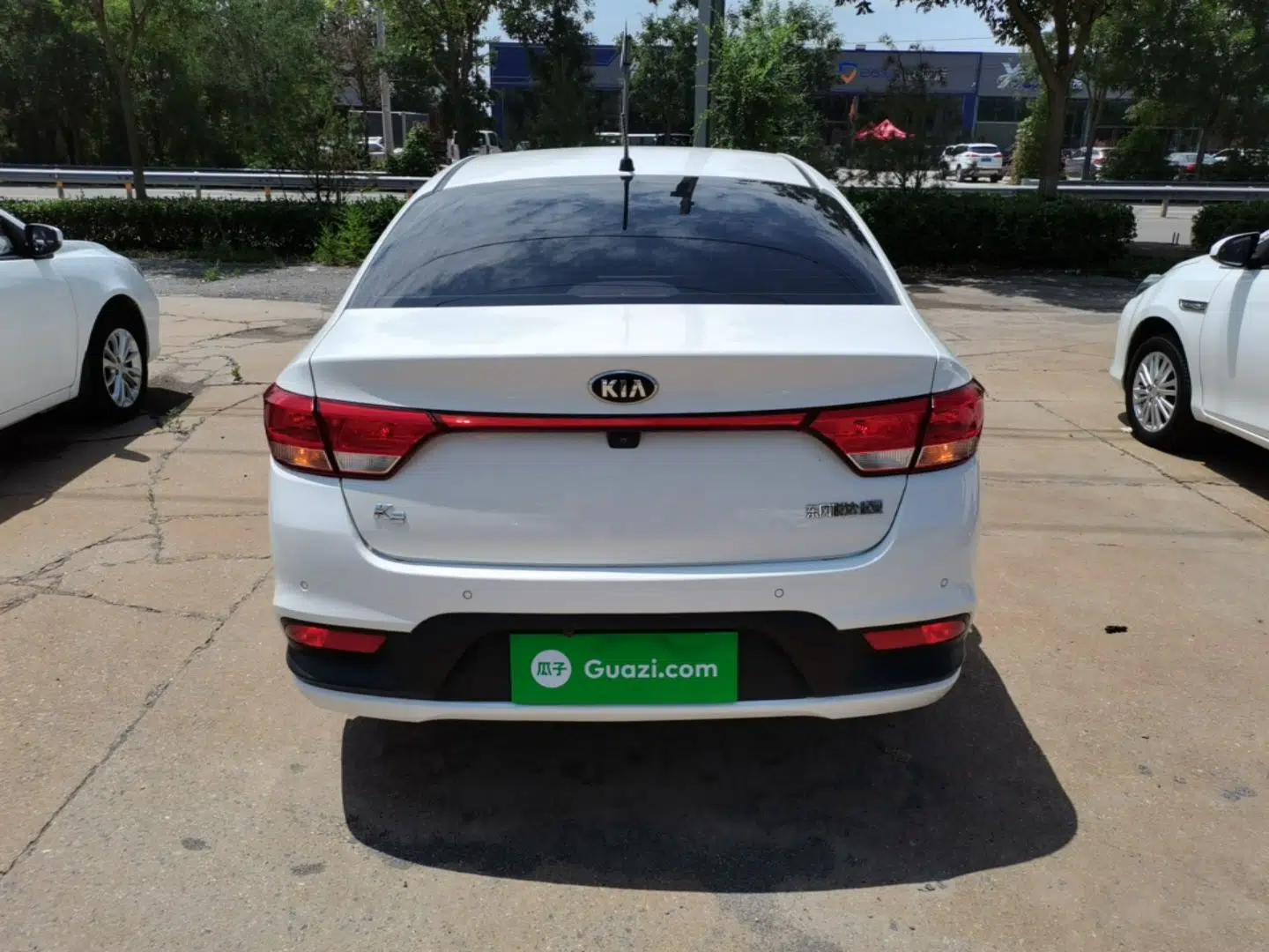 Kia K2 2017 Sedan 1.4L Automatic GLS — миниатюра 5