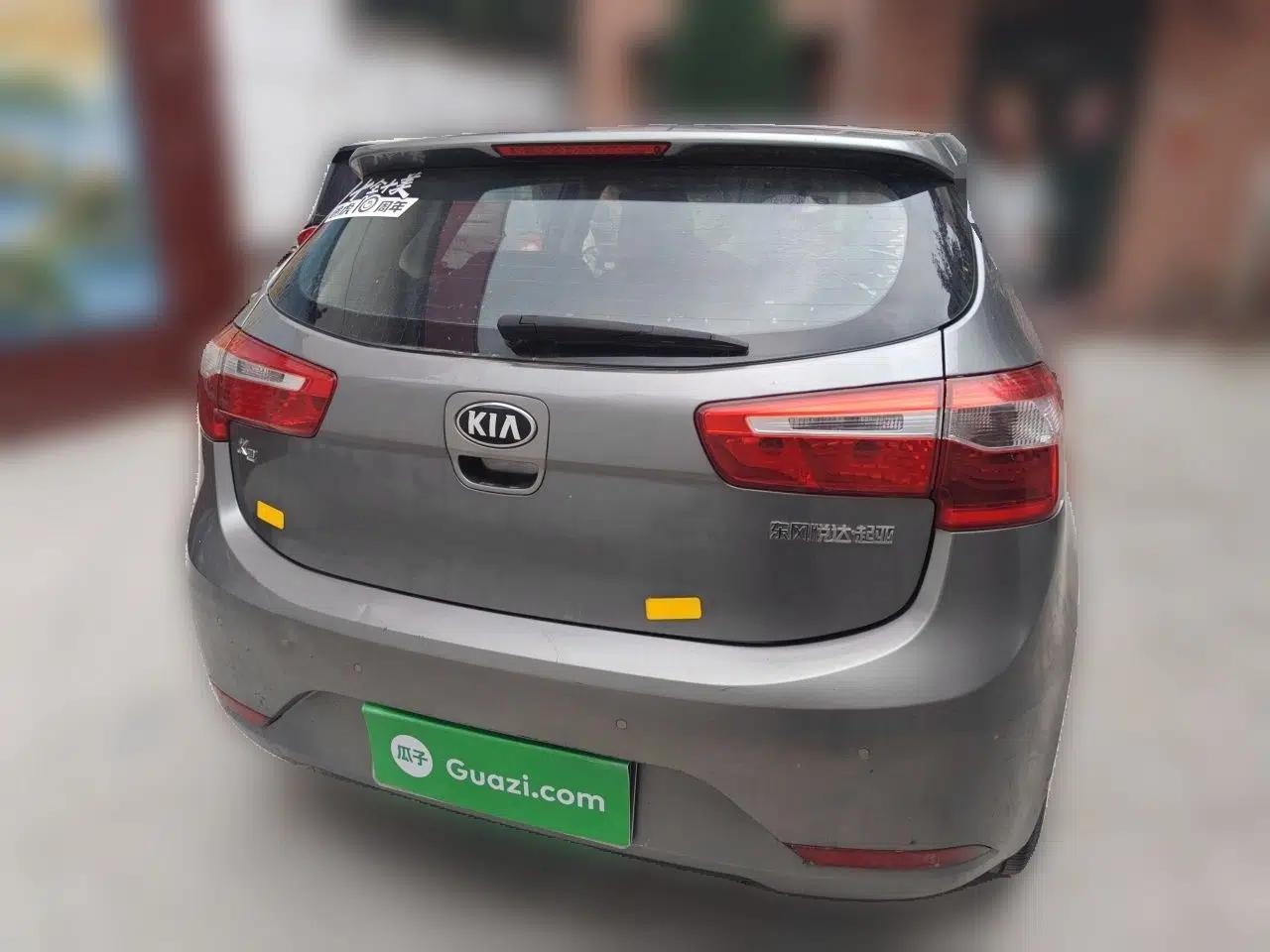Kia K2 2012 Hatchback 1.4L Automatic Cool Edition — миниатюра 5
