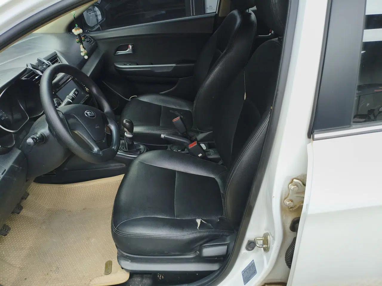 Kia K2 2015 Sedan 1.4L MT GLS — миниатюра 12