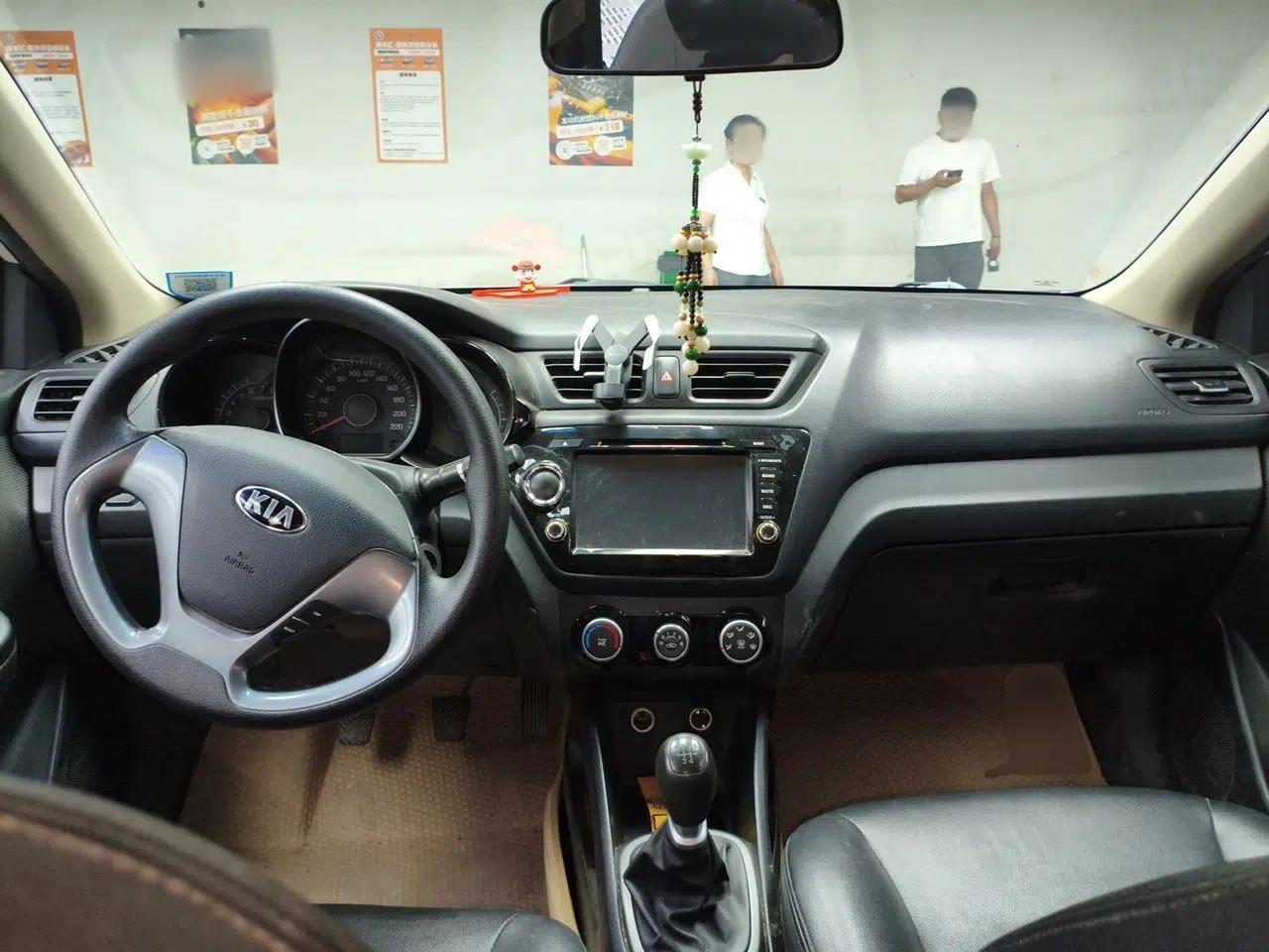 Kia K2 2015 Sedan 1.4L MT GLS — миниатюра 6