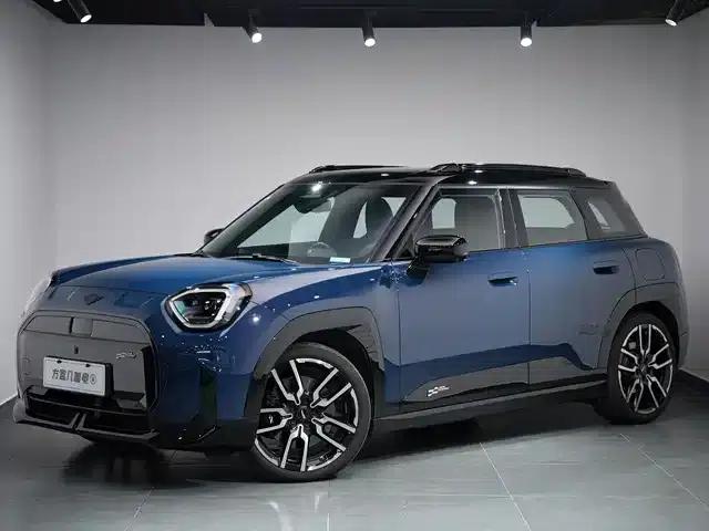 2024 Electric MINI Aceman SE Racer