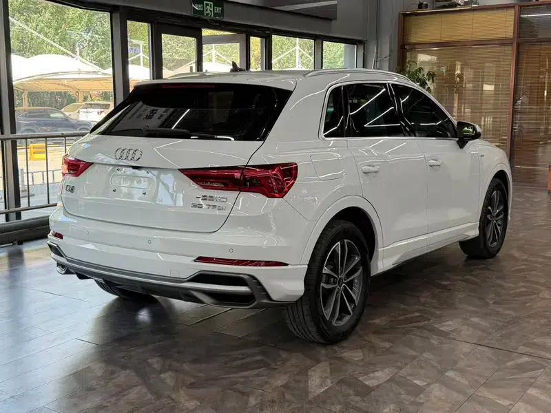 Audi Q3 2022 35 TFSI Progressive Dynamic — миниатюра 6