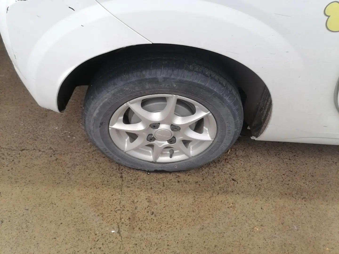 Roewe Clever 2022 311km QiQi BoBo Edition — миниатюра 11