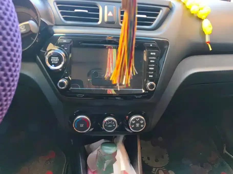 Kia K2 2015 Sedan 1.4L MT TOP — миниатюра 13