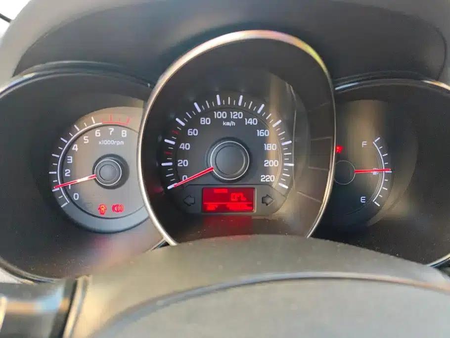 Kia K2 2015 Sedan 1.4L MT TOP — миниатюра 14