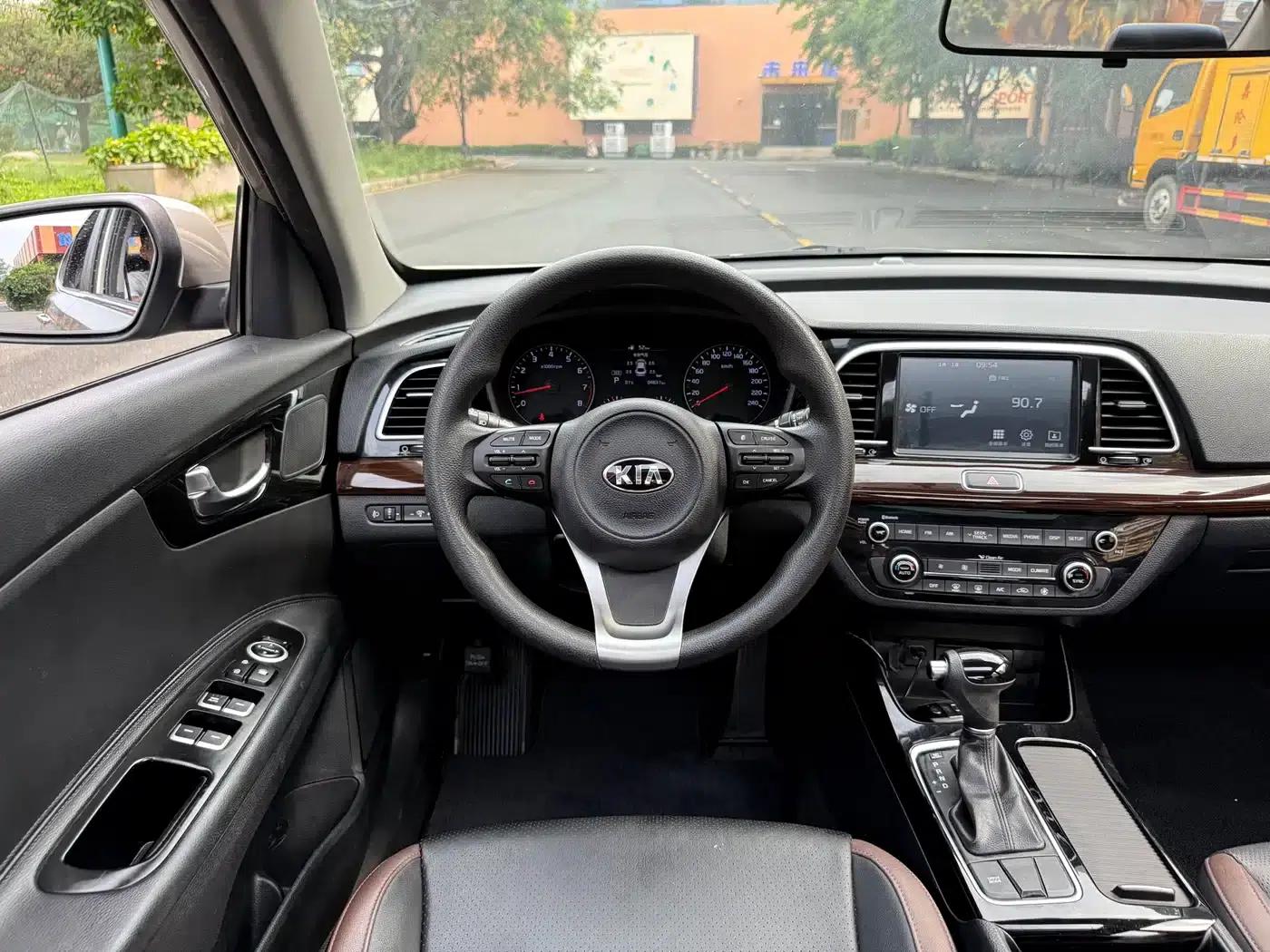 K5 2017 1.8L Automatic GLS — миниатюра 13