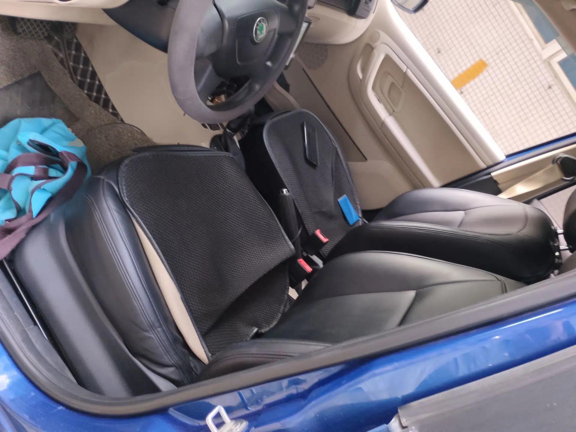 Skoda Fabia 2012 1.4L Automatic Crystal Edition — миниатюра 15